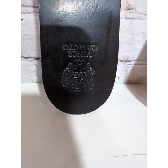 Vince Camuto Black Leather Handmade in Greece Sandals Silver Medallion Sz 9/40 - Picture 5 of 9